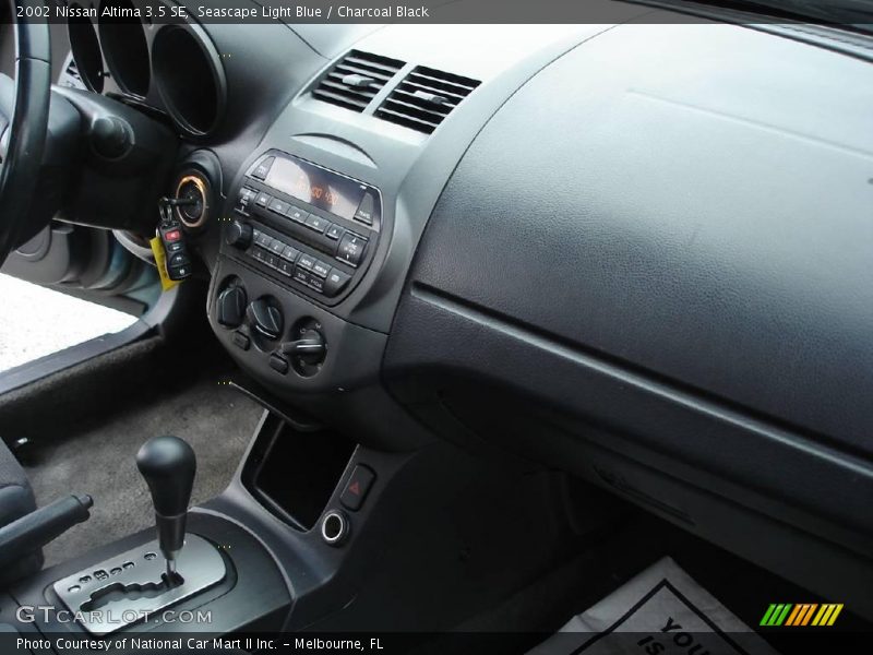 Seascape Light Blue / Charcoal Black 2002 Nissan Altima 3.5 SE