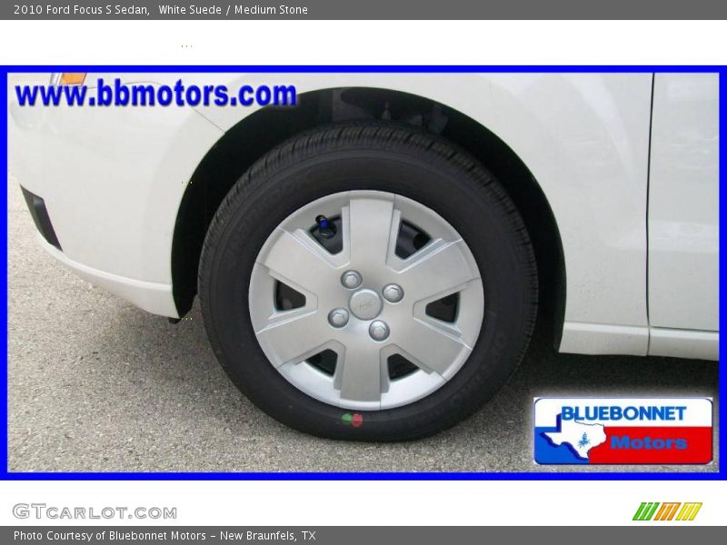 White Suede / Medium Stone 2010 Ford Focus S Sedan