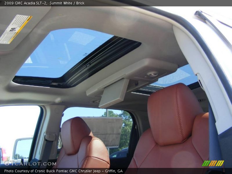 Summit White / Brick 2009 GMC Acadia SLT-2