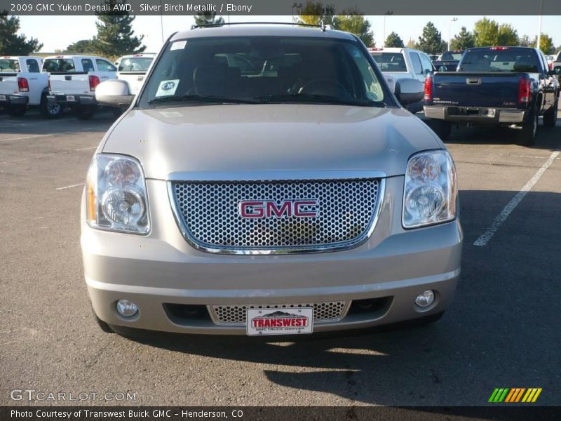 Silver Birch Metallic / Ebony 2009 GMC Yukon Denali AWD