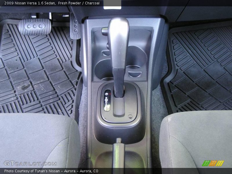 Fresh Powder / Charcoal 2009 Nissan Versa 1.6 Sedan