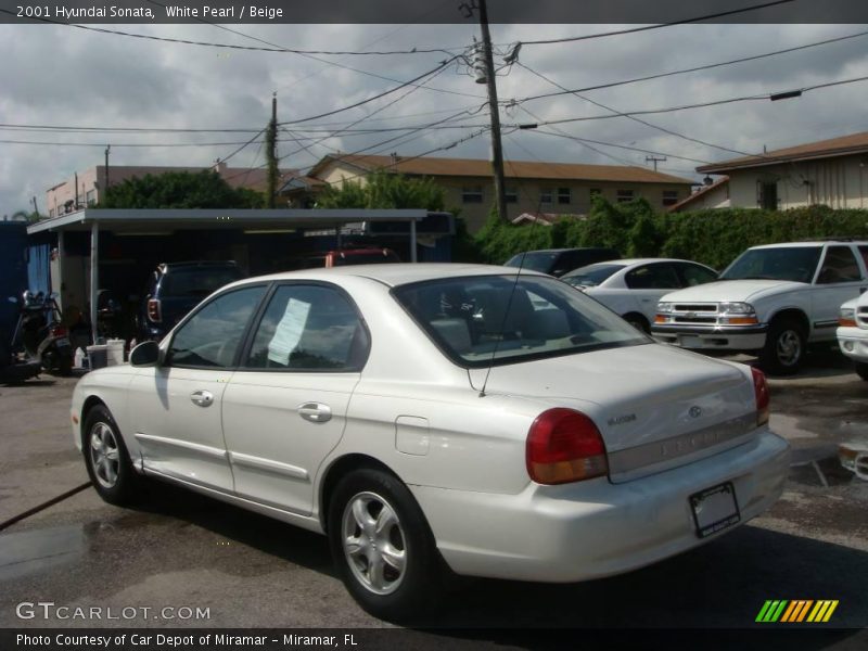 White Pearl / Beige 2001 Hyundai Sonata