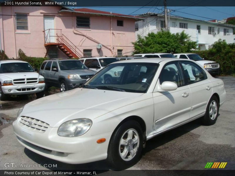 White Pearl / Beige 2001 Hyundai Sonata