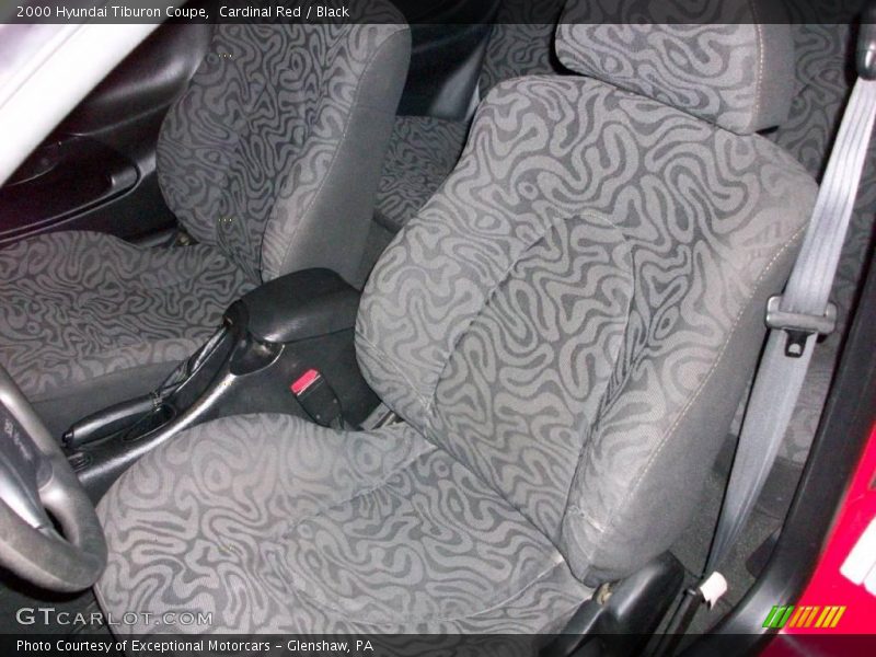 Cardinal Red / Black 2000 Hyundai Tiburon Coupe