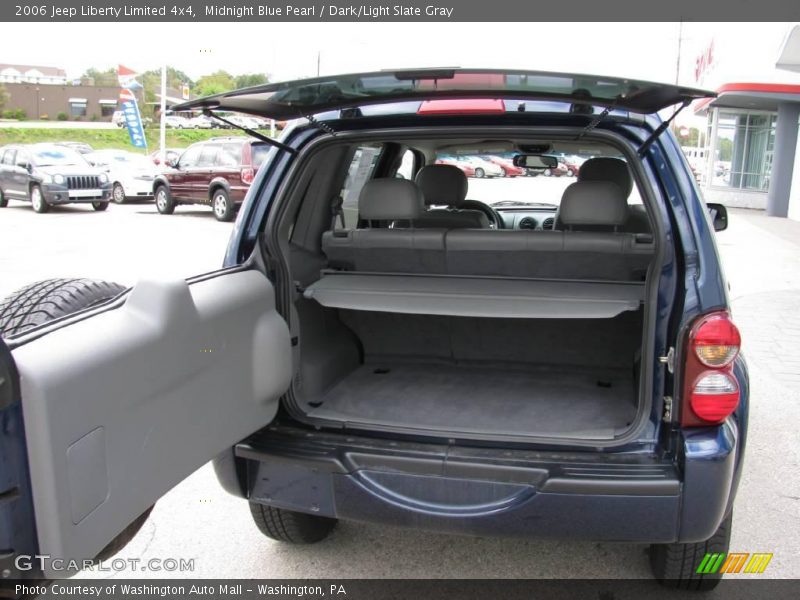 Midnight Blue Pearl / Dark/Light Slate Gray 2006 Jeep Liberty Limited 4x4