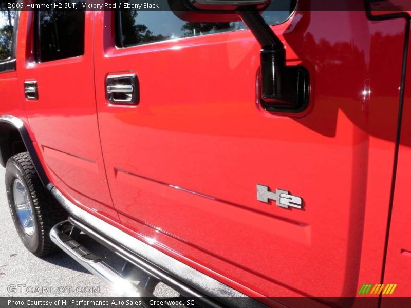 Victory Red / Ebony Black 2005 Hummer H2 SUT