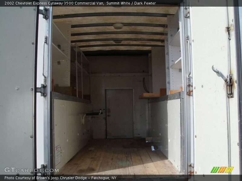 Summit White / Dark Pewter 2002 Chevrolet Express Cutaway 3500 Commercial Van