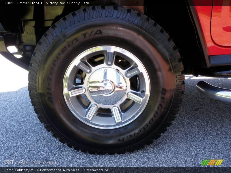 Victory Red / Ebony Black 2005 Hummer H2 SUT