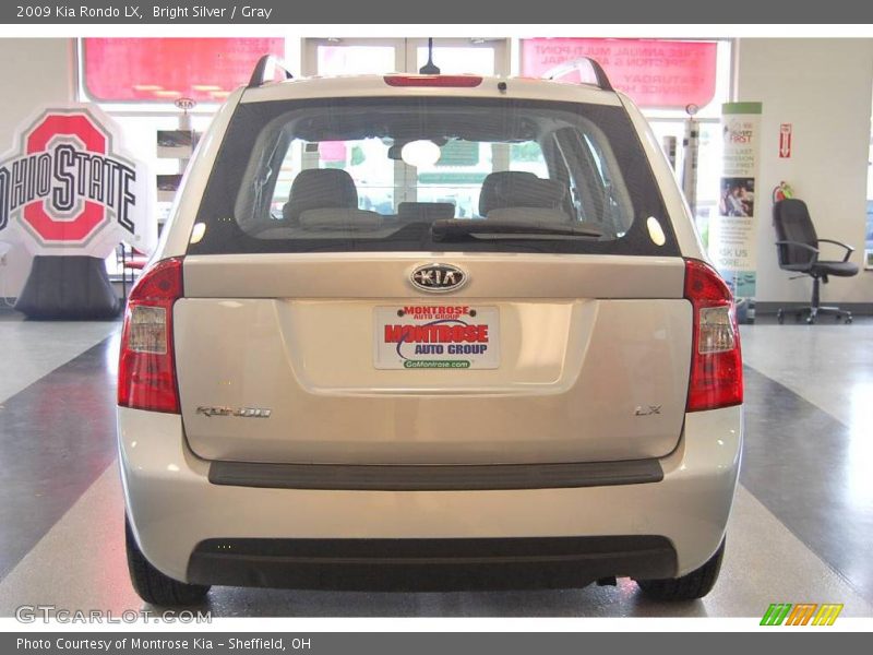 Bright Silver / Gray 2009 Kia Rondo LX