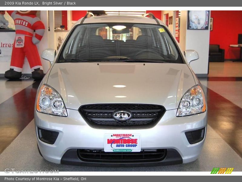 Bright Silver / Black 2009 Kia Rondo LX