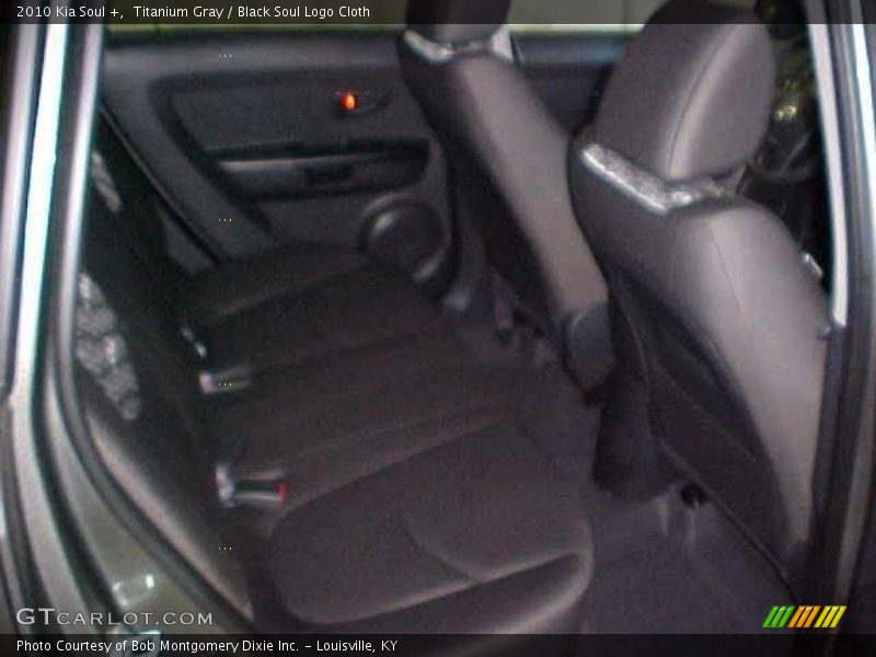 Titanium Gray / Black Soul Logo Cloth 2010 Kia Soul +