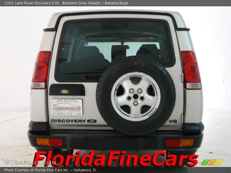 Blenheim Silver Metallic / Bahama Beige 2001 Land Rover Discovery II SD