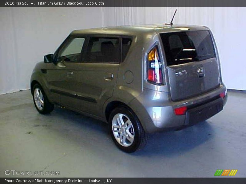 Titanium Gray / Black Soul Logo Cloth 2010 Kia Soul +