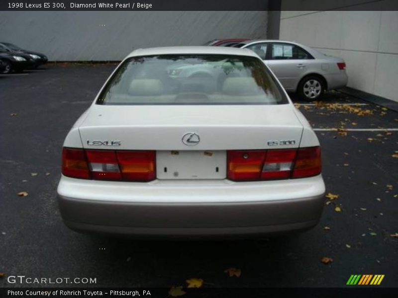Diamond White Pearl / Beige 1998 Lexus ES 300