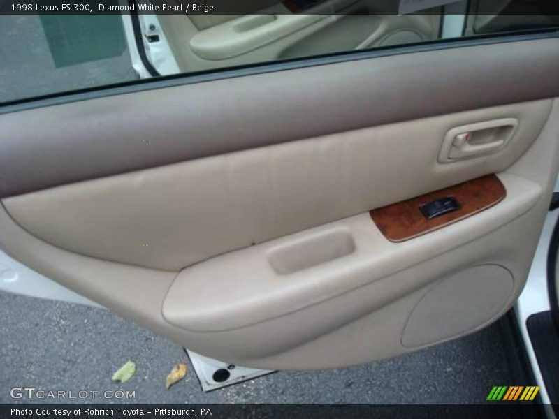 Diamond White Pearl / Beige 1998 Lexus ES 300