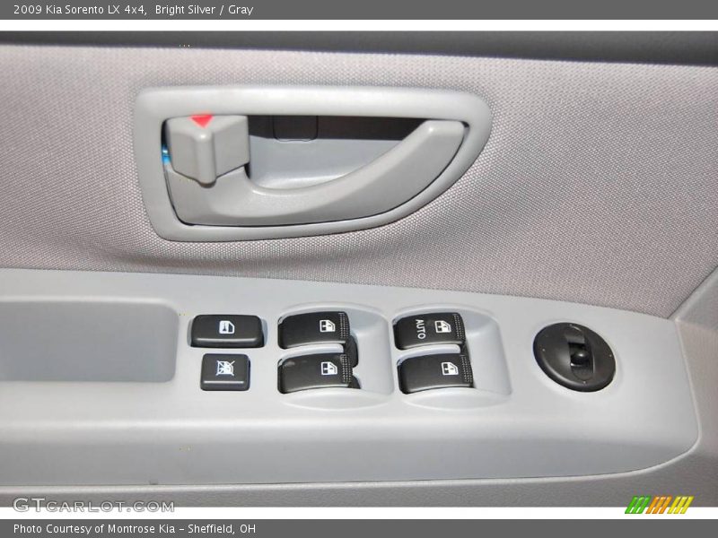 Bright Silver / Gray 2009 Kia Sorento LX 4x4