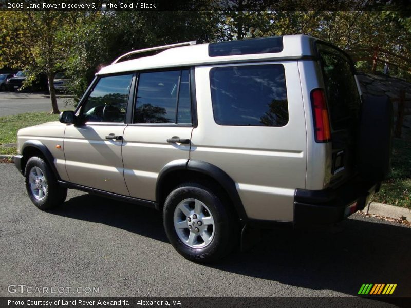 White Gold / Black 2003 Land Rover Discovery S