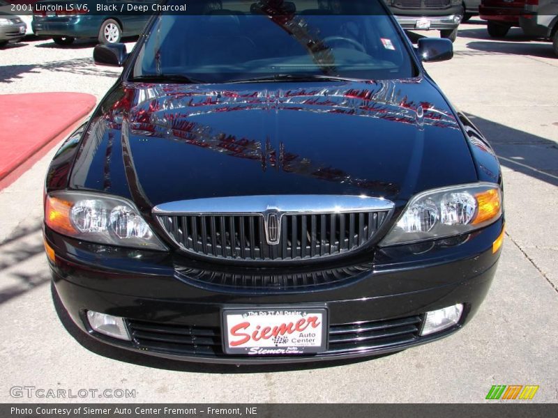 Black / Deep Charcoal 2001 Lincoln LS V6