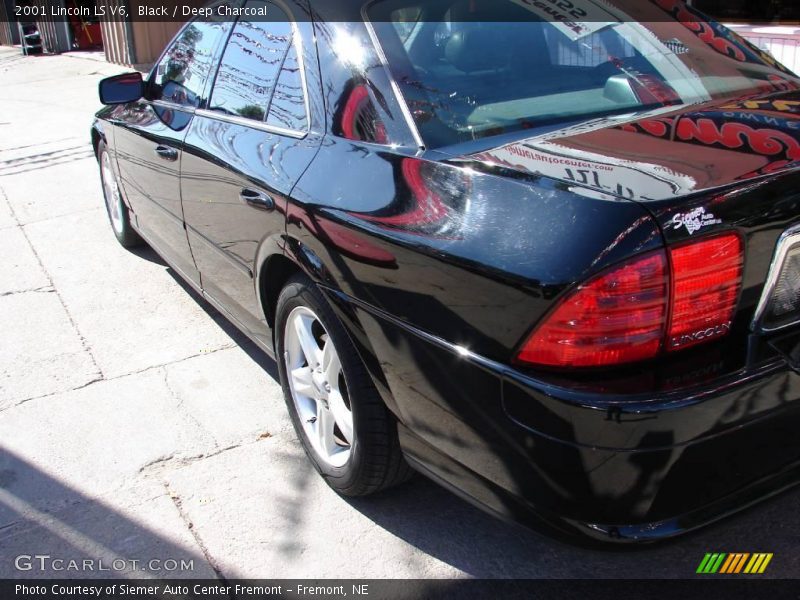 Black / Deep Charcoal 2001 Lincoln LS V6
