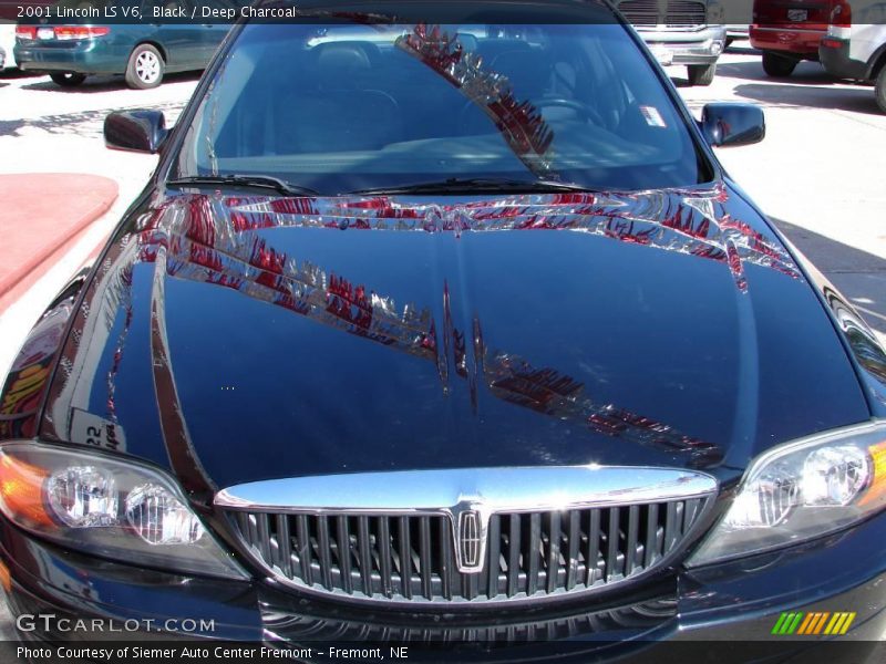 Black / Deep Charcoal 2001 Lincoln LS V6