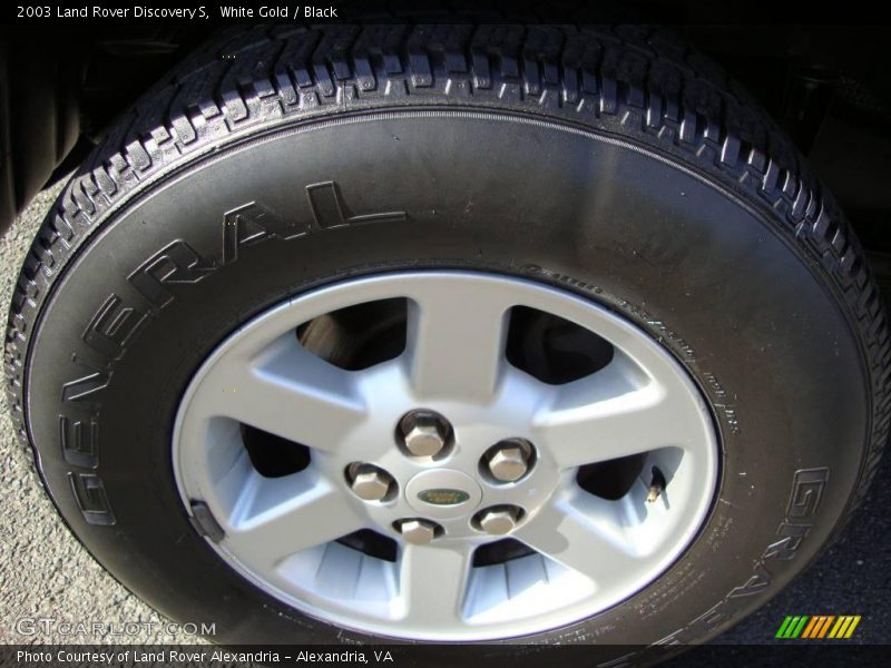 White Gold / Black 2003 Land Rover Discovery S