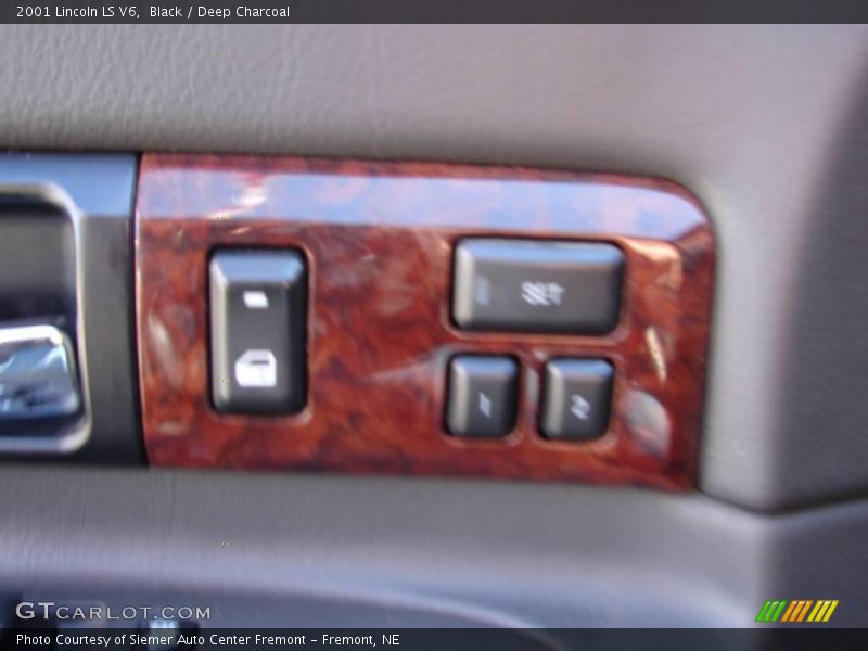 Black / Deep Charcoal 2001 Lincoln LS V6
