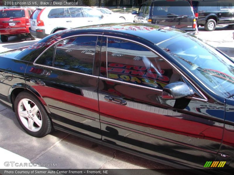 Black / Deep Charcoal 2001 Lincoln LS V6