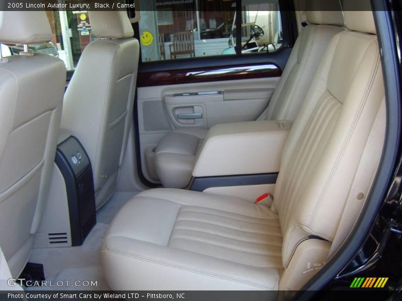 Black / Camel 2005 Lincoln Aviator Luxury