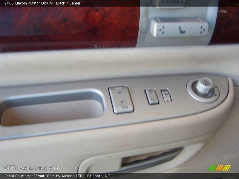 Black / Camel 2005 Lincoln Aviator Luxury