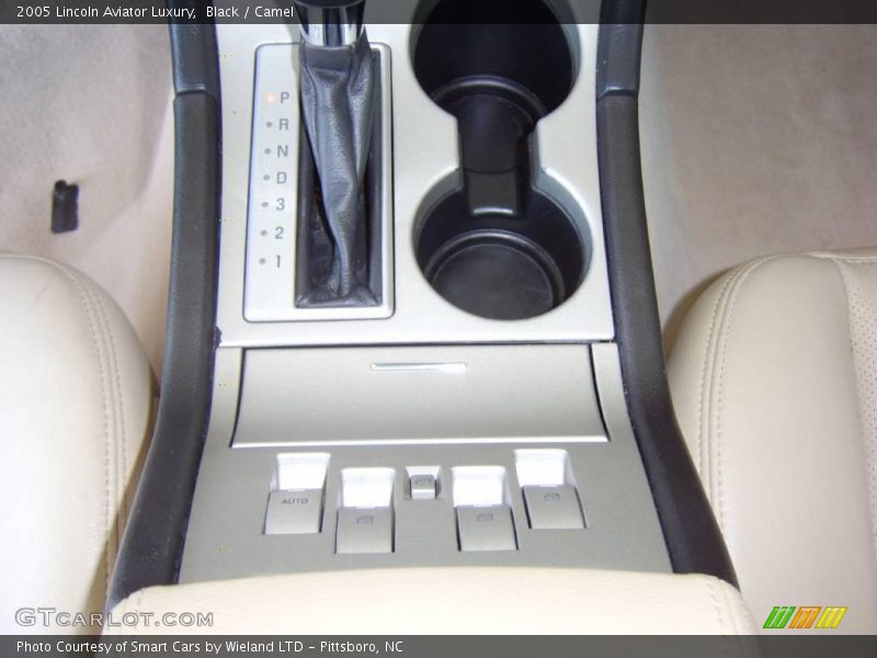Black / Camel 2005 Lincoln Aviator Luxury