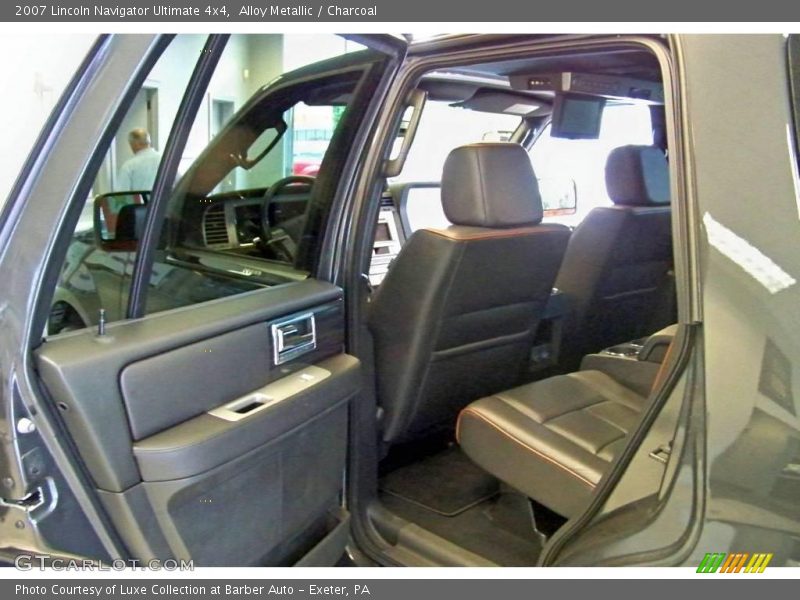 Alloy Metallic / Charcoal 2007 Lincoln Navigator Ultimate 4x4
