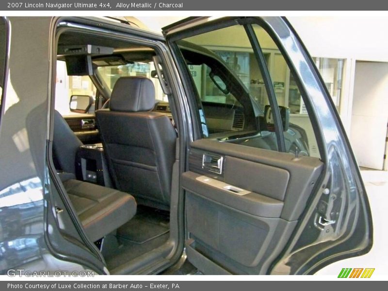 Alloy Metallic / Charcoal 2007 Lincoln Navigator Ultimate 4x4