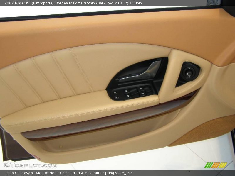 Bordeaux Pontevecchio (Dark Red Metallic) / Cuoio 2007 Maserati Quattroporte