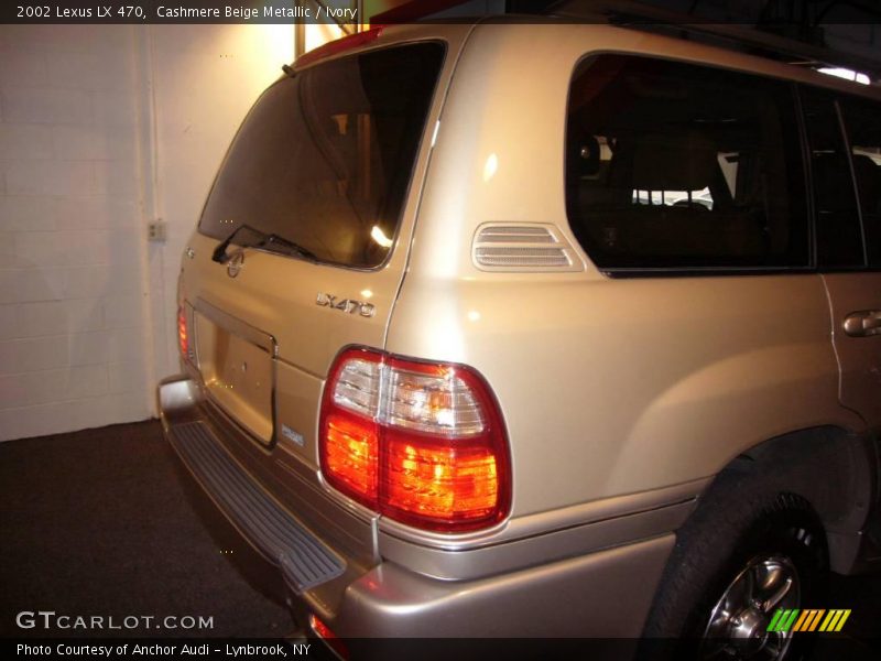 Cashmere Beige Metallic / Ivory 2002 Lexus LX 470