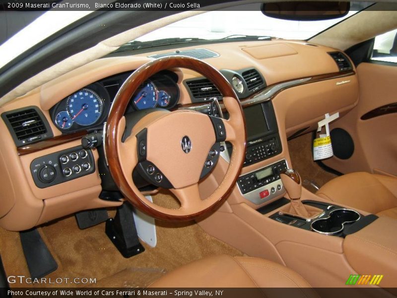 Bianco Eldorado (White) / Cuoio Sella 2009 Maserati GranTurismo