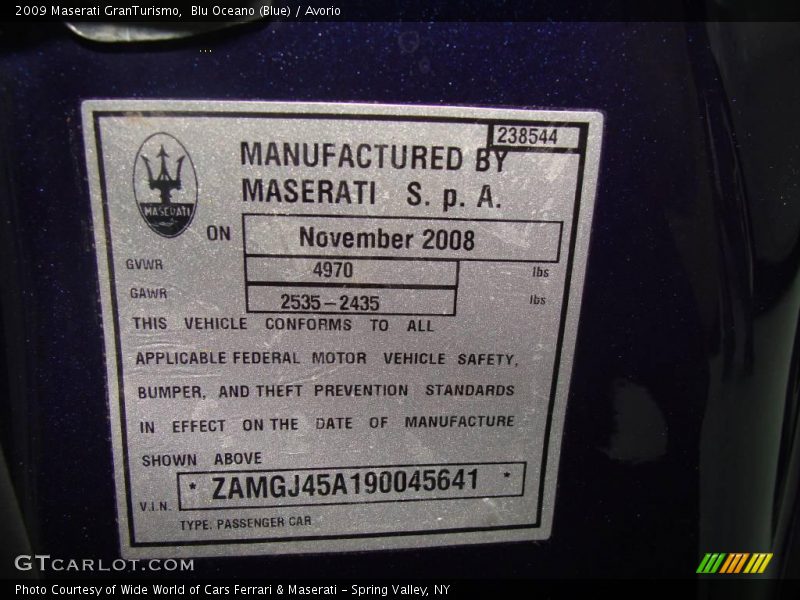 Blu Oceano (Blue) / Avorio 2009 Maserati GranTurismo