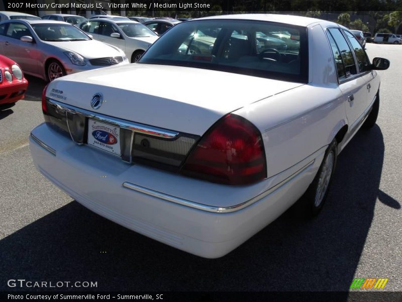 Vibrant White / Medium Light Stone 2007 Mercury Grand Marquis LS