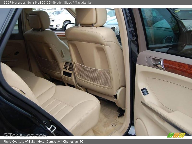 Black / Macadamia 2007 Mercedes-Benz ML 320 CDI 4Matic