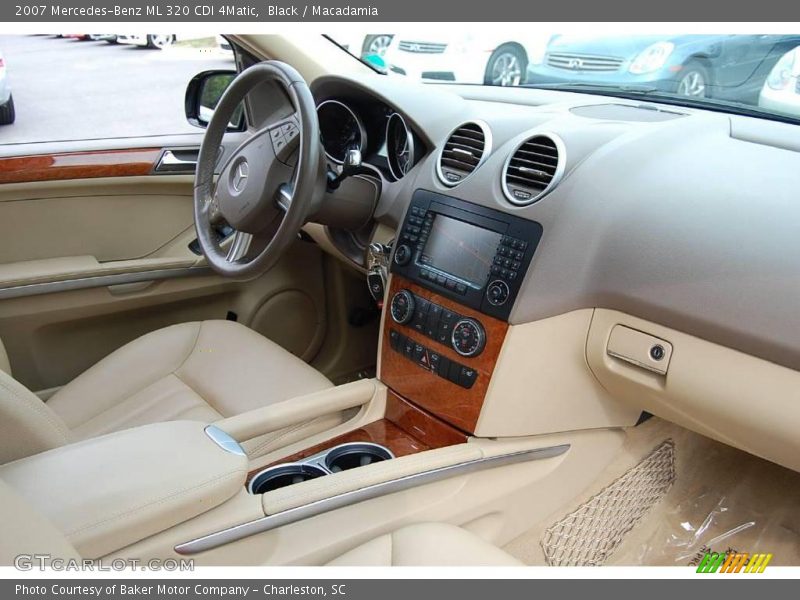 Black / Macadamia 2007 Mercedes-Benz ML 320 CDI 4Matic