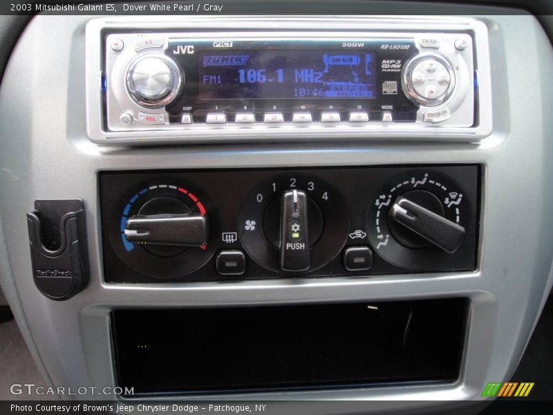 Dover White Pearl / Gray 2003 Mitsubishi Galant ES
