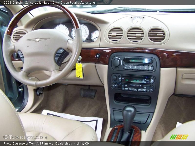 Onyx Green Pearl / Sandstone 2003 Chrysler Concorde Limited
