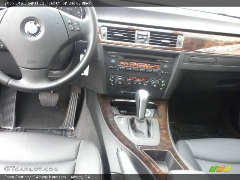 Jet Black / Black 2006 BMW 3 Series 325i Sedan