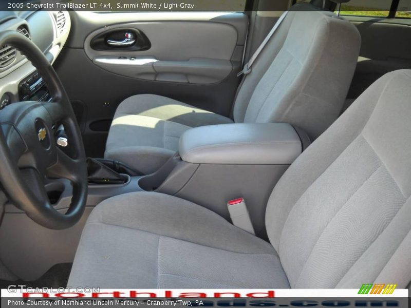 Summit White / Light Gray 2005 Chevrolet TrailBlazer LT 4x4