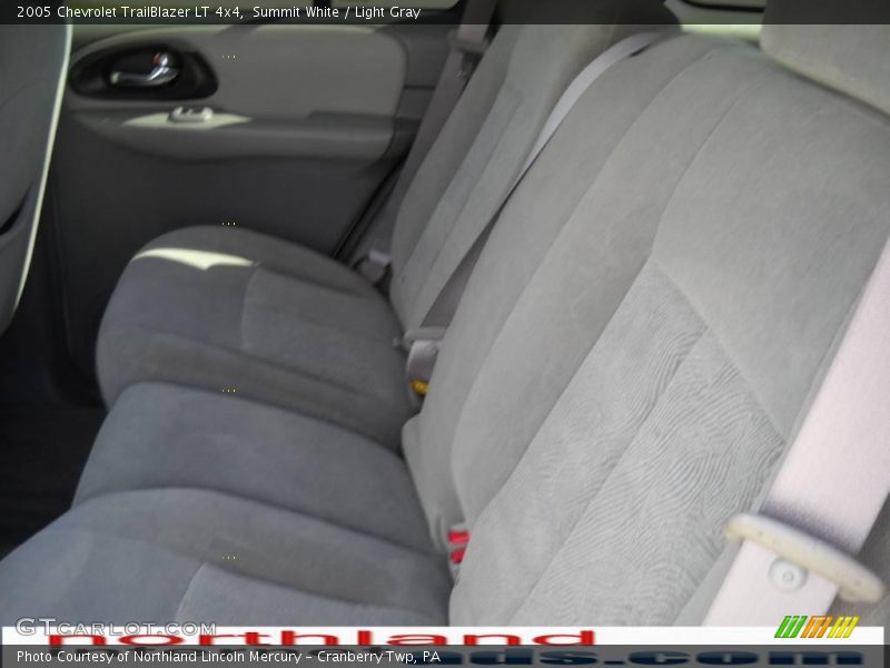 Summit White / Light Gray 2005 Chevrolet TrailBlazer LT 4x4