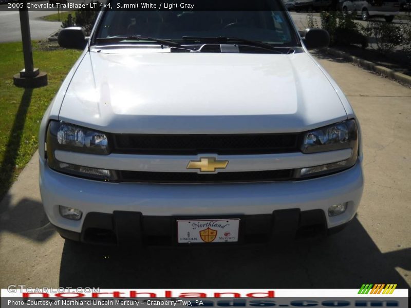 Summit White / Light Gray 2005 Chevrolet TrailBlazer LT 4x4