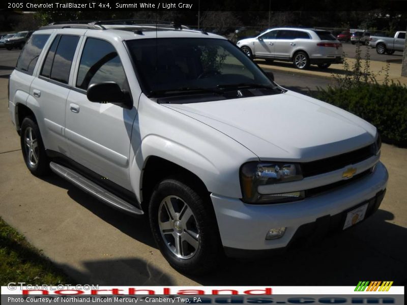 Summit White / Light Gray 2005 Chevrolet TrailBlazer LT 4x4