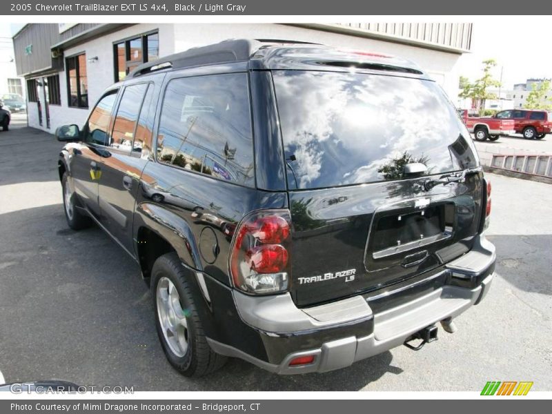 Black / Light Gray 2005 Chevrolet TrailBlazer EXT LS 4x4
