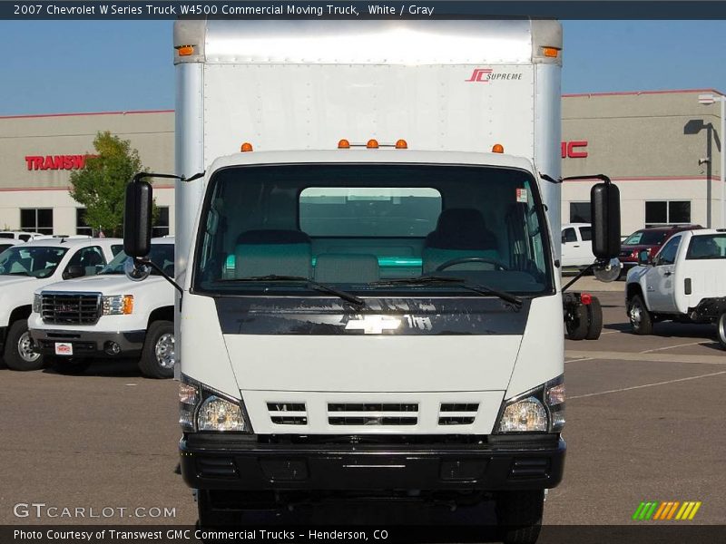 White / Gray 2007 Chevrolet W Series Truck W4500 Commercial Moving Truck