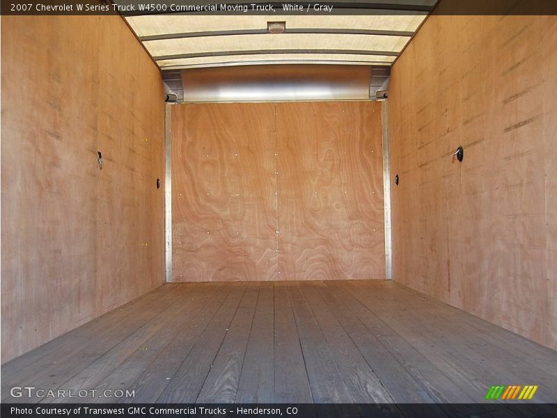 White / Gray 2007 Chevrolet W Series Truck W4500 Commercial Moving Truck