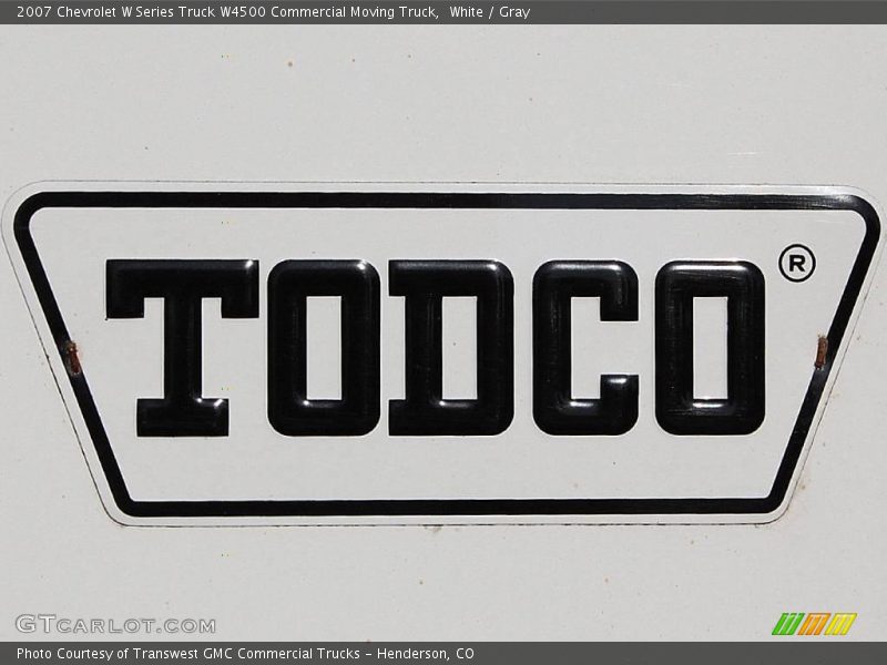 White / Gray 2007 Chevrolet W Series Truck W4500 Commercial Moving Truck